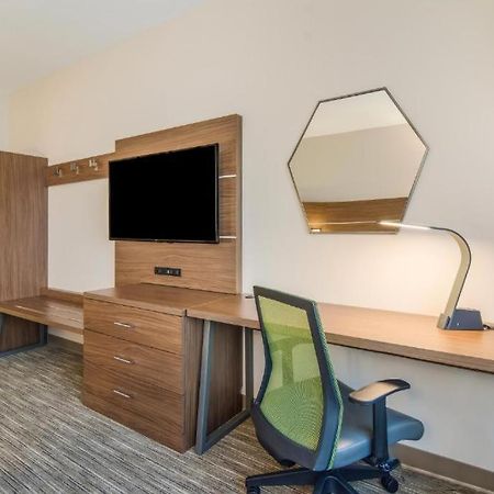 Holiday Inn Express & Suites - Asheboro, An Ihg Hotel ภายนอก รูปภาพ